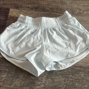 Lululemon Hotty Hot Low Rise Shorts 2.5